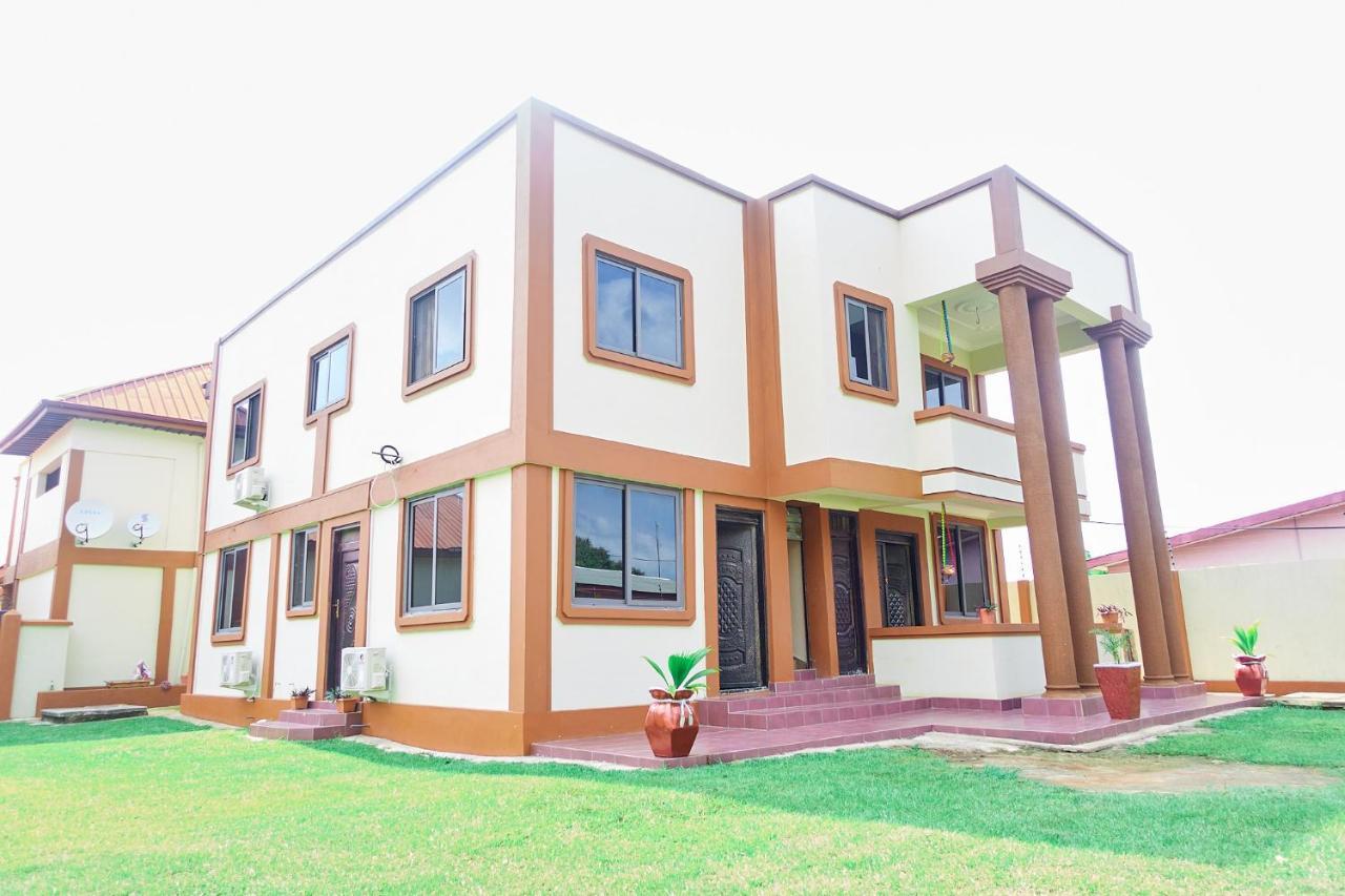 Indigo Cottage And Apartment Kumasi Bagian luar foto