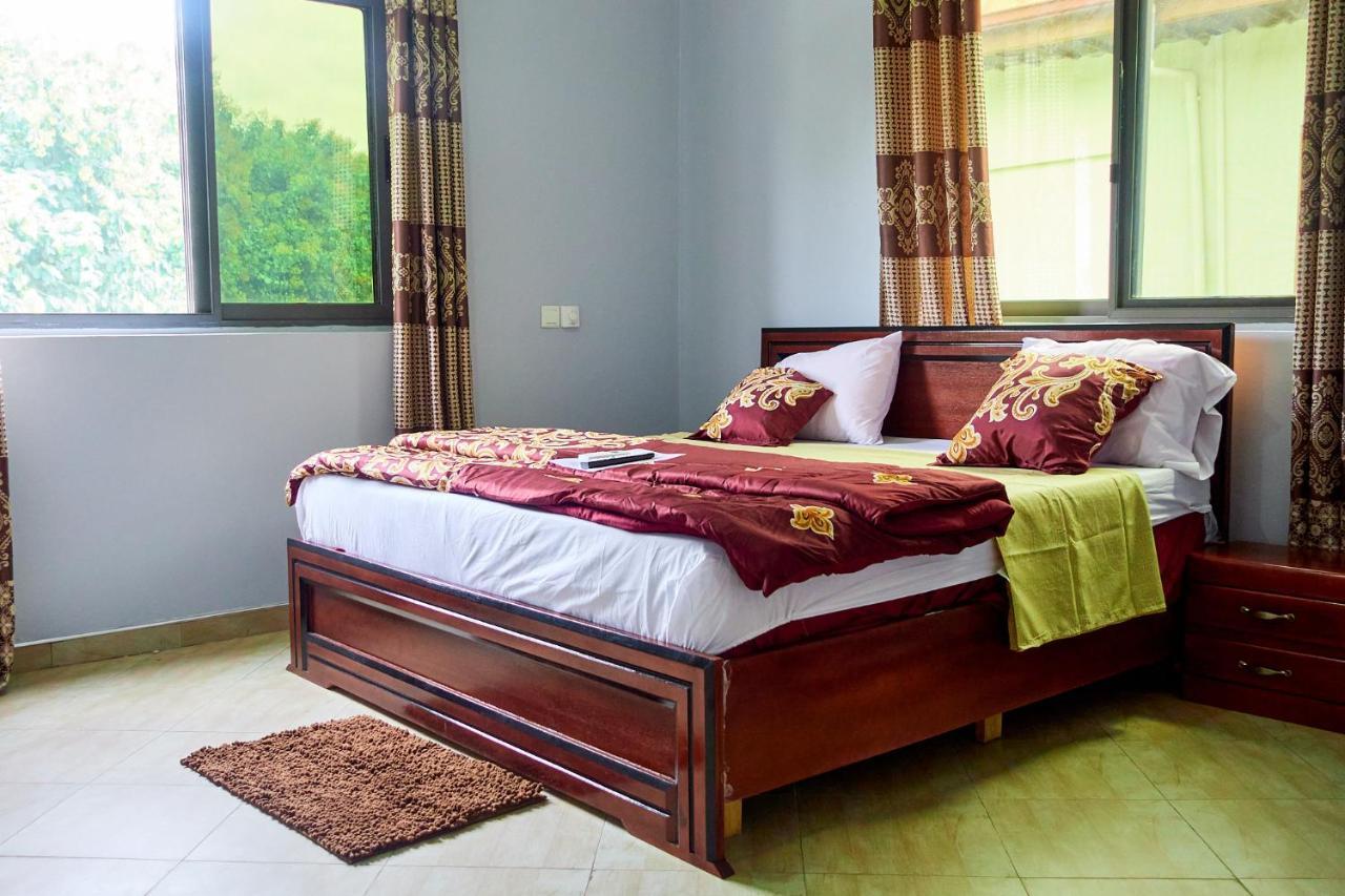 Indigo Cottage And Apartment Kumasi Bagian luar foto