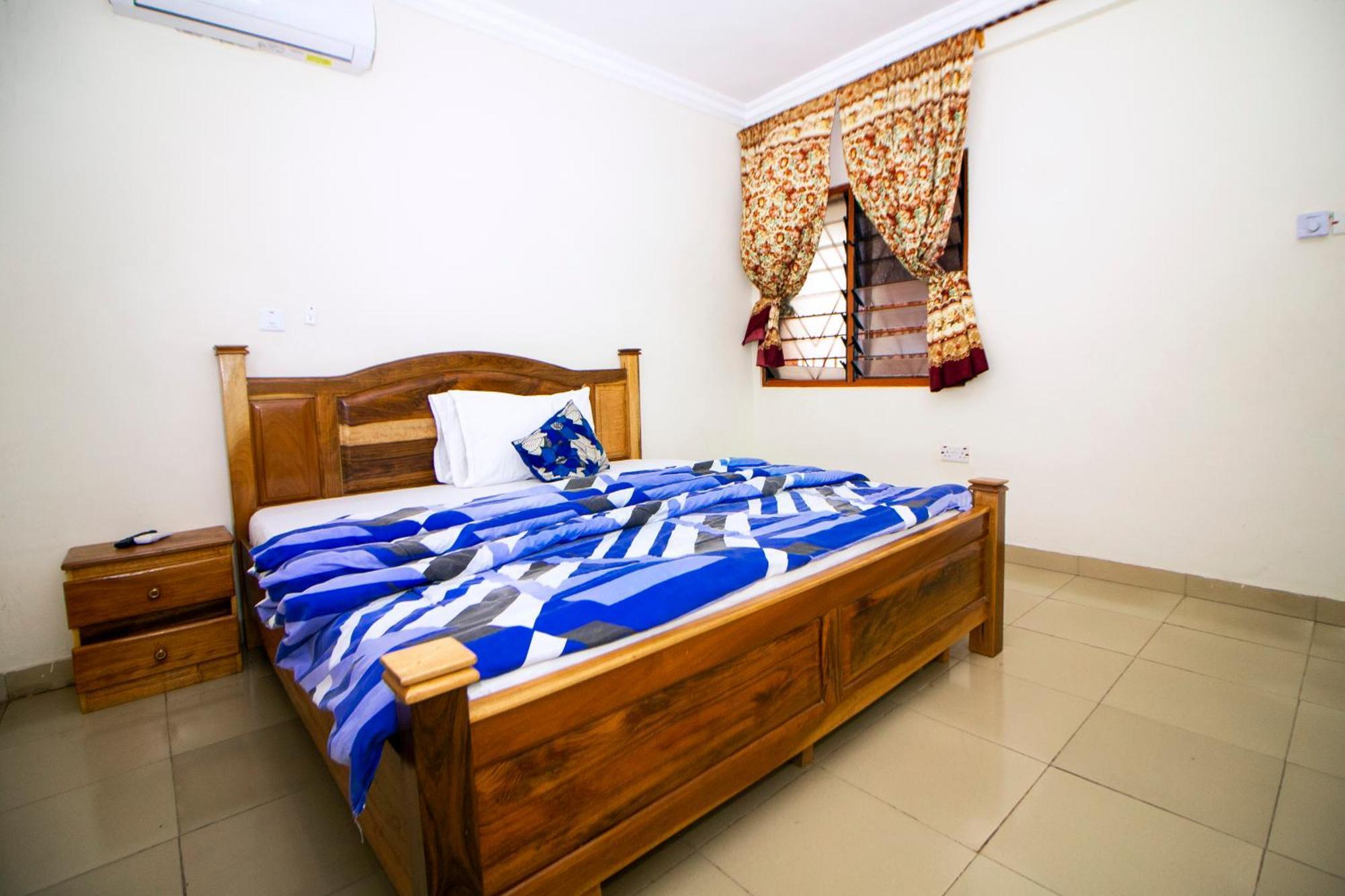 Indigo Cottage And Apartment Kumasi Bagian luar foto